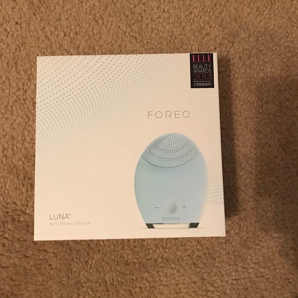 Foreo Luna Skin Cleansing Device - Picture 5 of 7